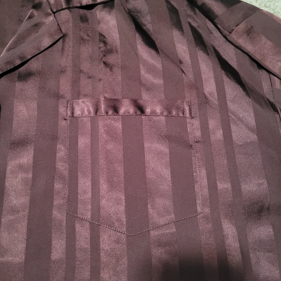 Victoria Secrets silky pajamas - Picture 2 of 4